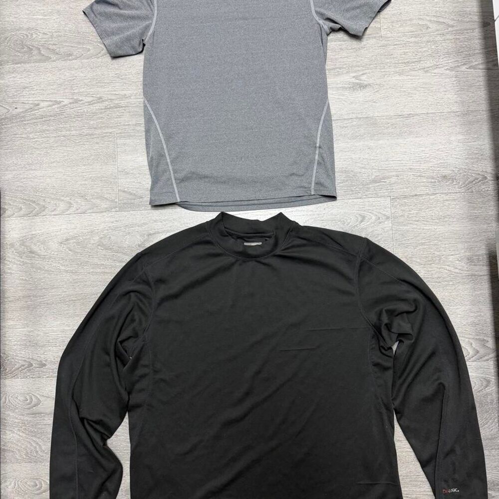 Alpine-design Men's Grey and Black T-shirt